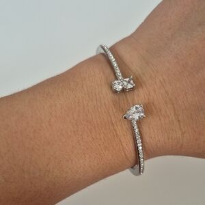 Elegant Silver Bracelet with Cz